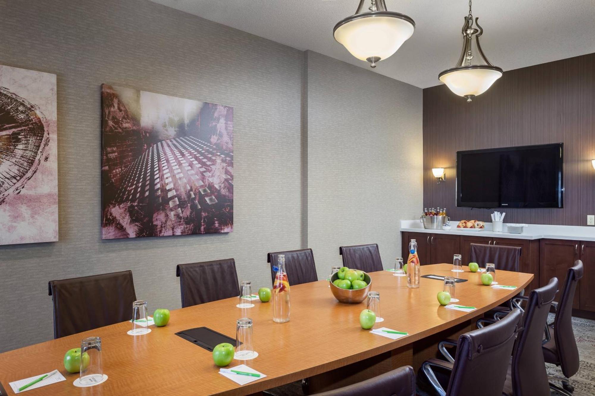 Courtyard By Marriott Stockton Hotel Bagian luar foto