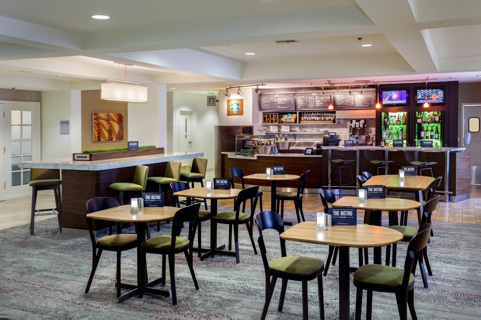 Courtyard By Marriott Stockton Hotel Bagian luar foto